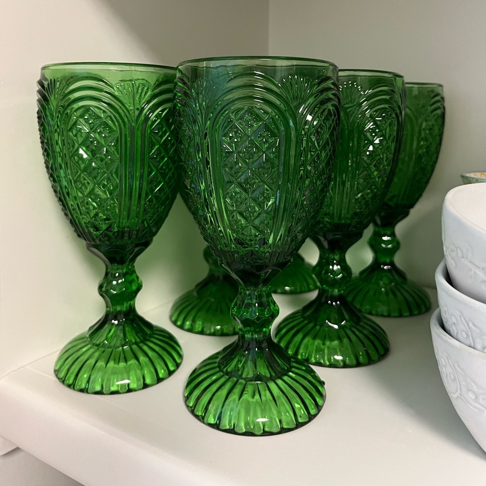 Set of 6 Anthropologie wine glasses